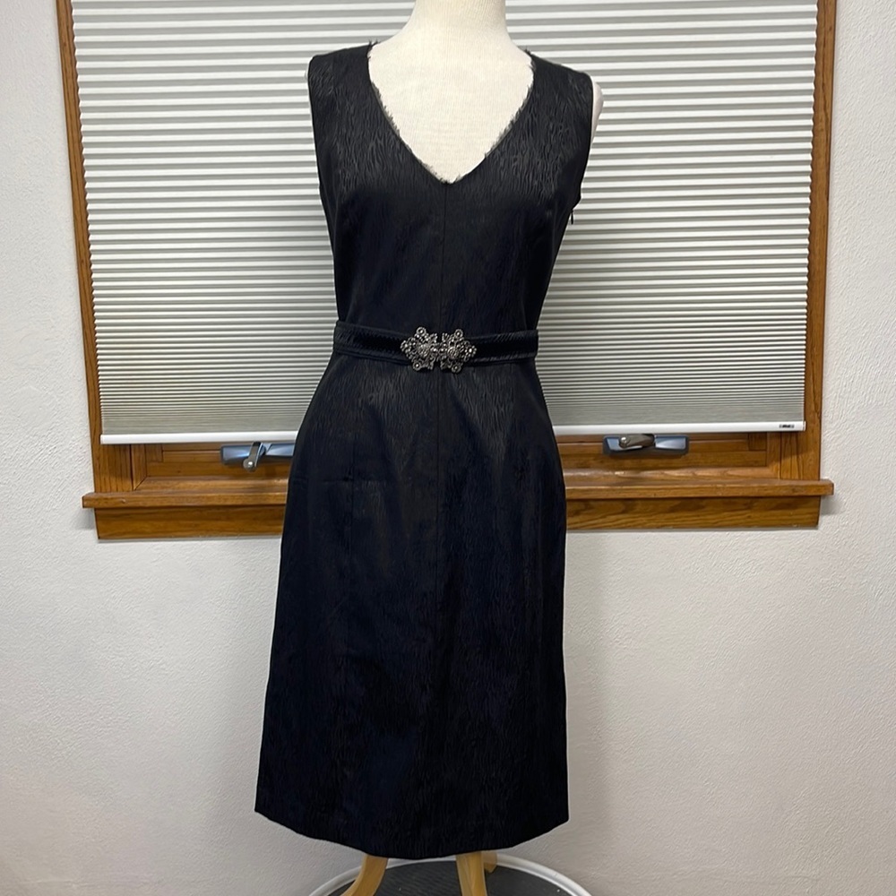 T Tahari Black Animal Print Sleeveless V-Neck Belted Midi Dress Size 4